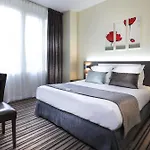 Aston Hotel