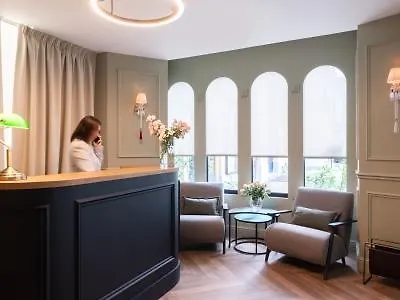 Aston Hotel 3*