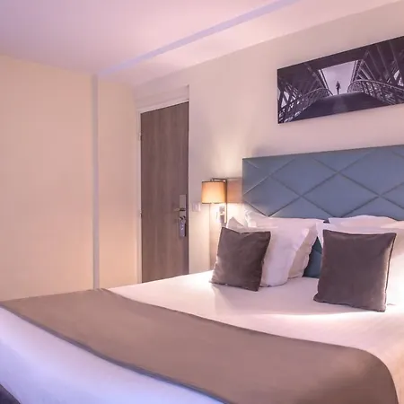 Aston Hotel 3*
