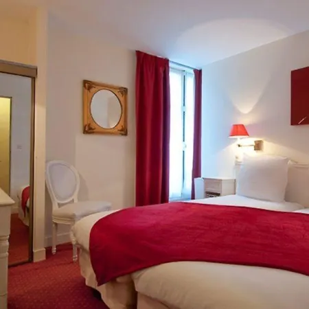 Aston Hotel