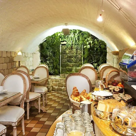 Aston Hotel Paris