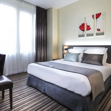 Aston Hotel