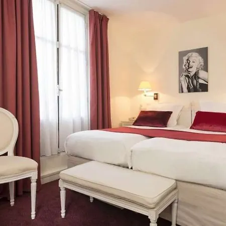 Aston Hotel